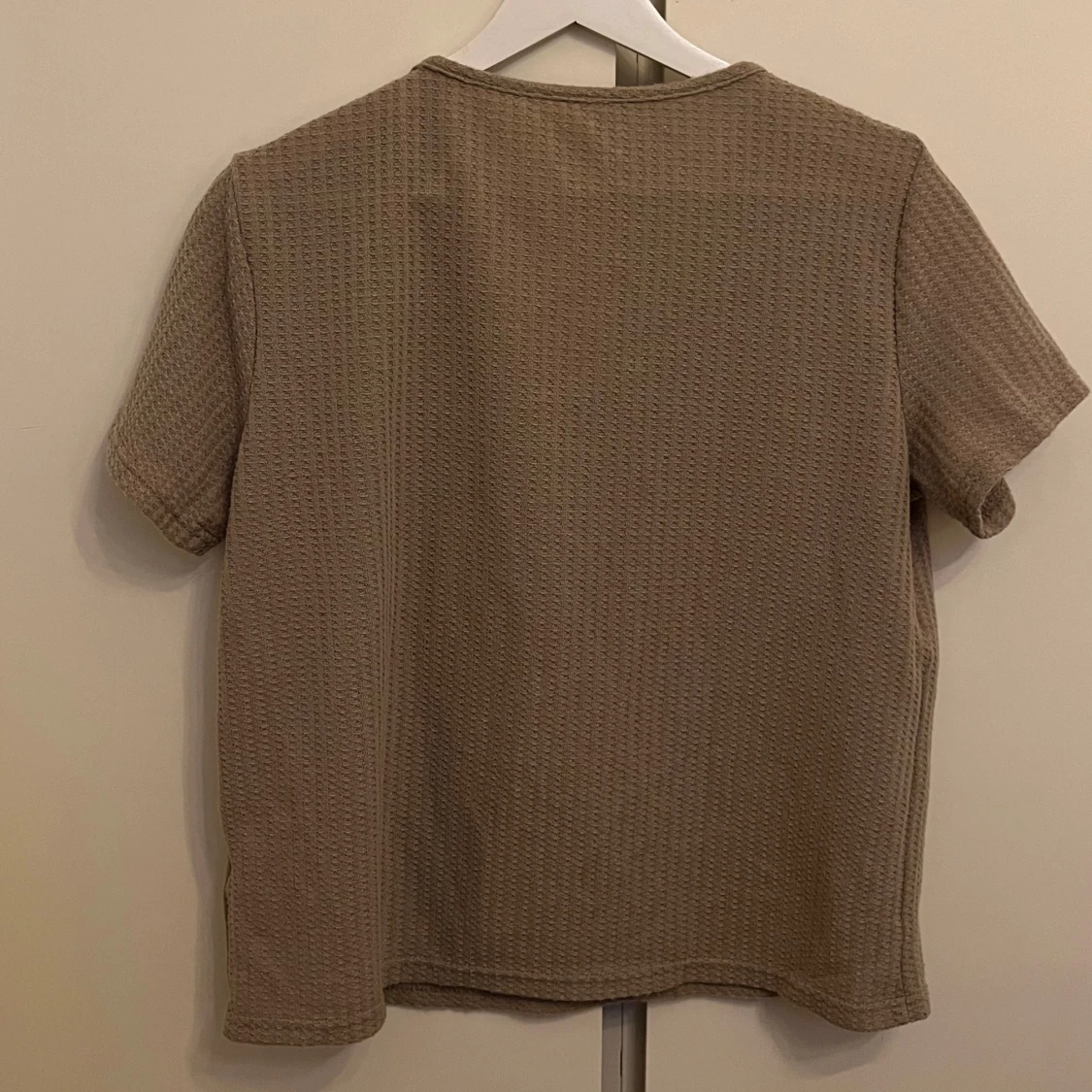 Brun ribbad t-shirt - 90