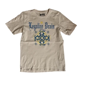 Bladee tröja - Bladee Legalize Drain tröja från way out west 2023. Tröjan e i väldigt bra skick och utan några fel. DM för frågor🤗