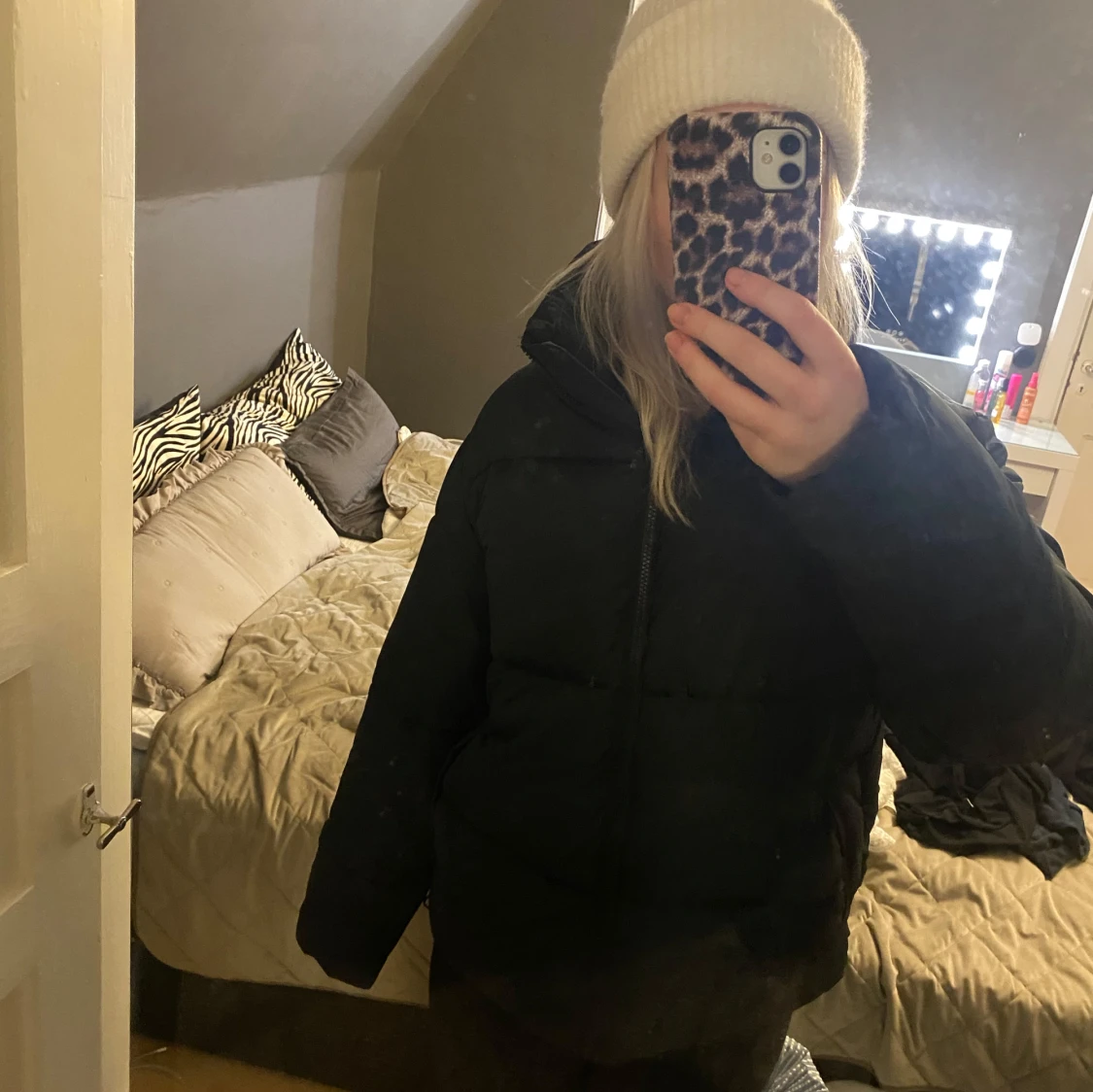 Svart pufferjacka - 90