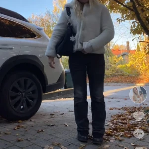  low waist gråa arrow jeans Weekday  - Super snygga low waist jeans från bik bok, straight fit, modellen heter arrow ❣️❣️