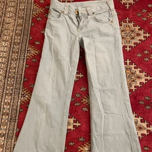 Lågmidjade lee jeans - Sååå snygga jeans som jag tyvärr aldrig använder💘