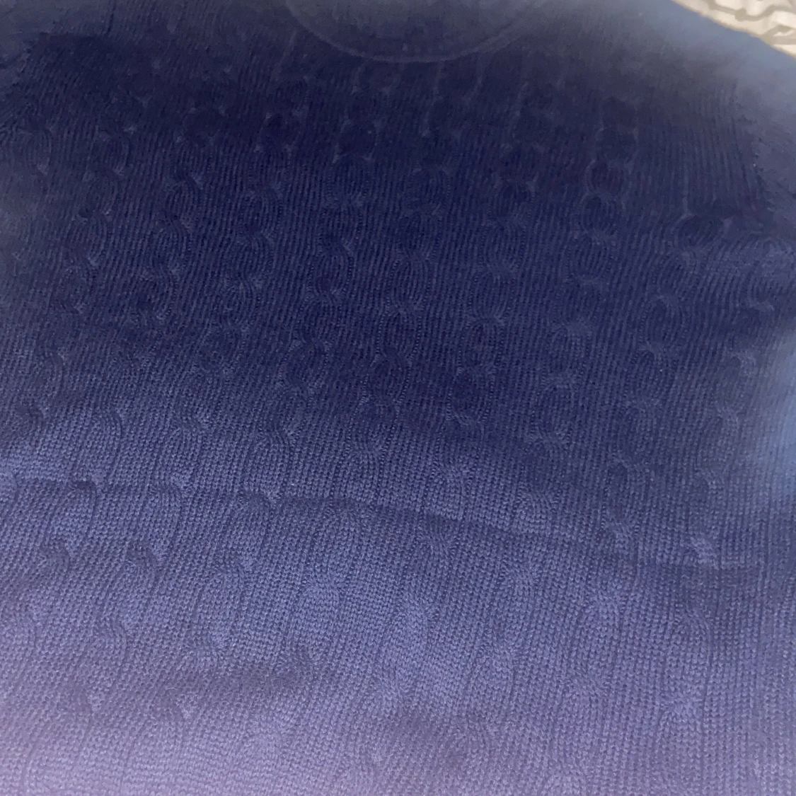 Mörkblå stickad tröja från East West - 90