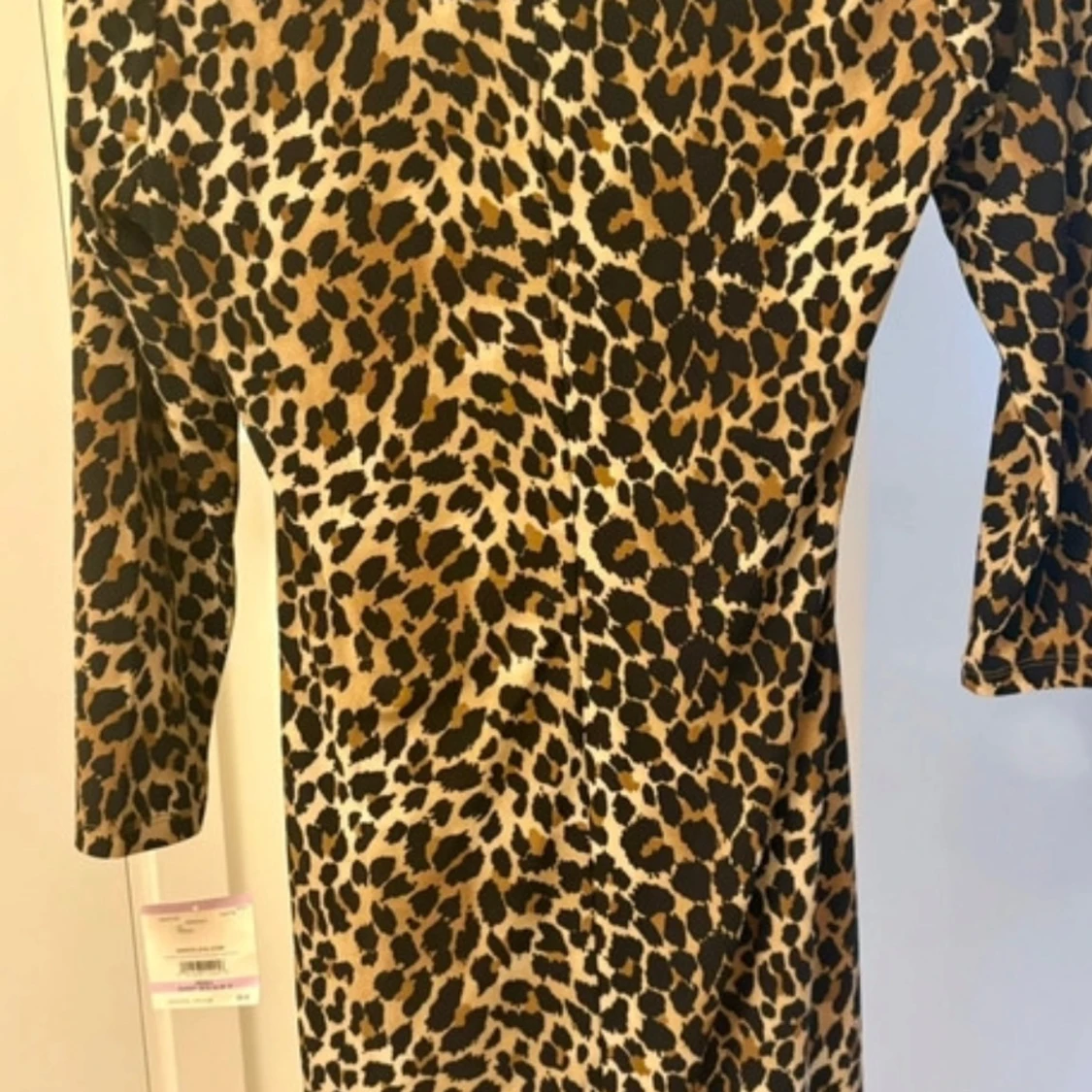 Leopardmönstrad omlottklänning - 91