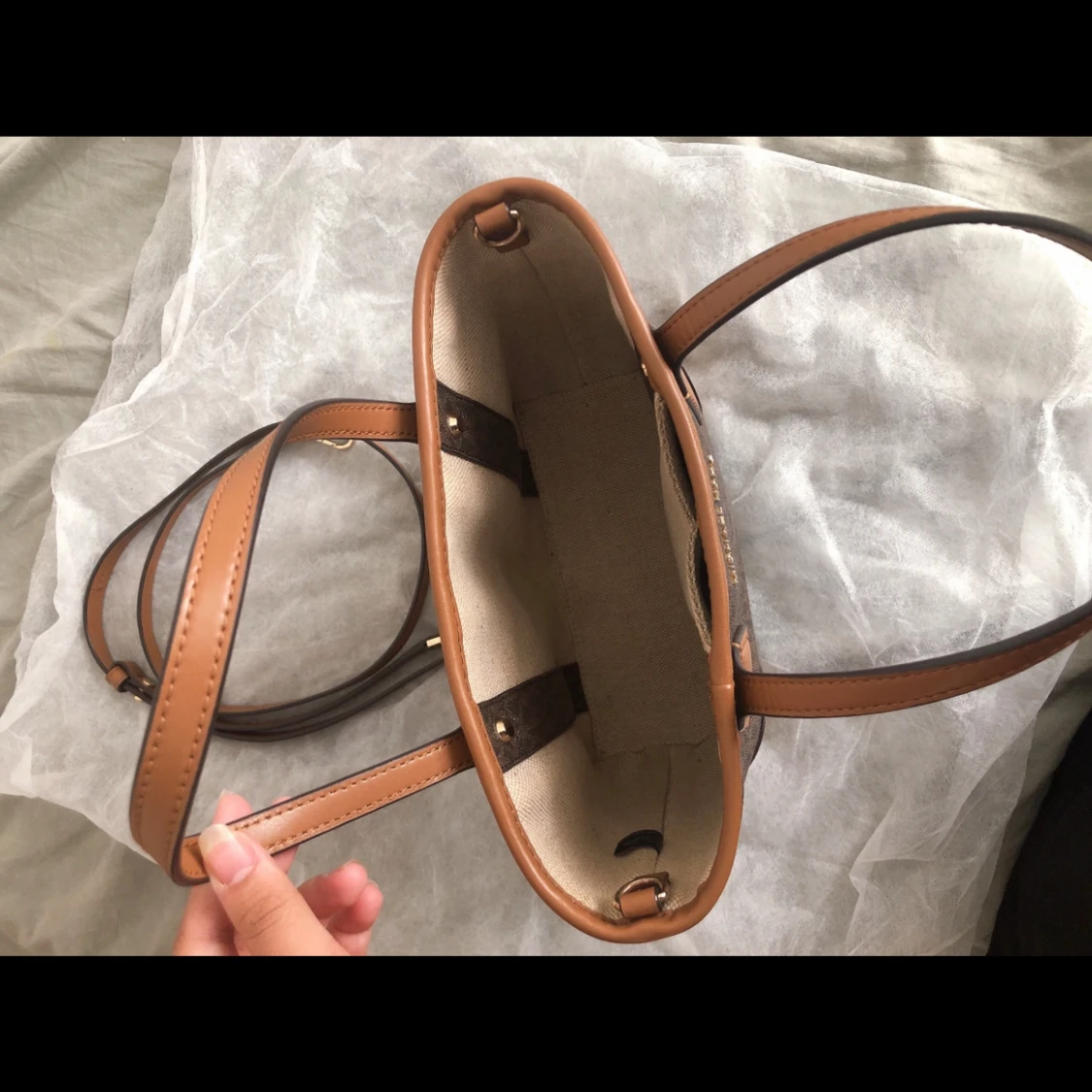 Michael Kors Axelsväska  - 3