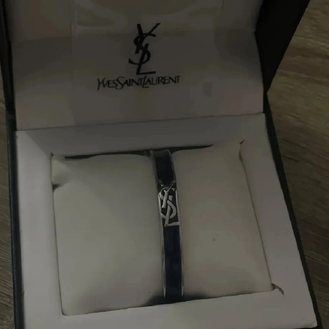 Armband från Yves Saint Laurent