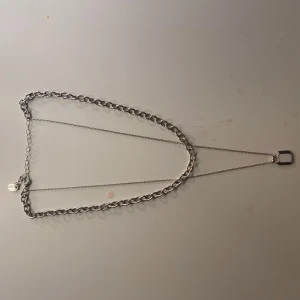 Dubbel halsband  - Super fin, aldrig använd💓