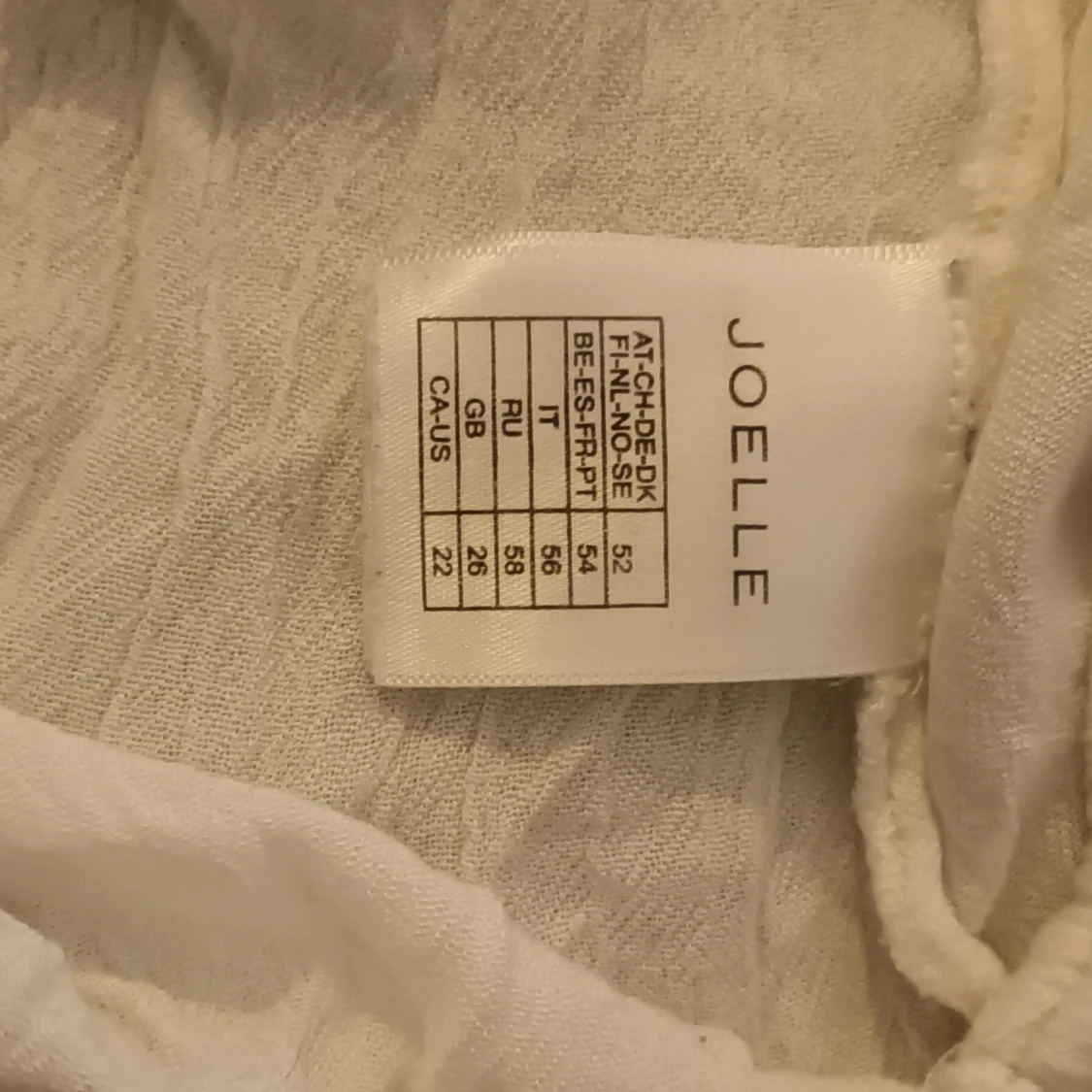 Vit blus från Joelle - 93