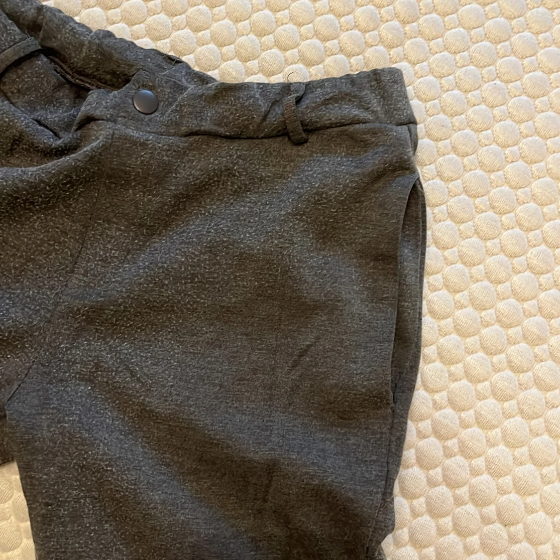 Grå byxor från Name It - 2