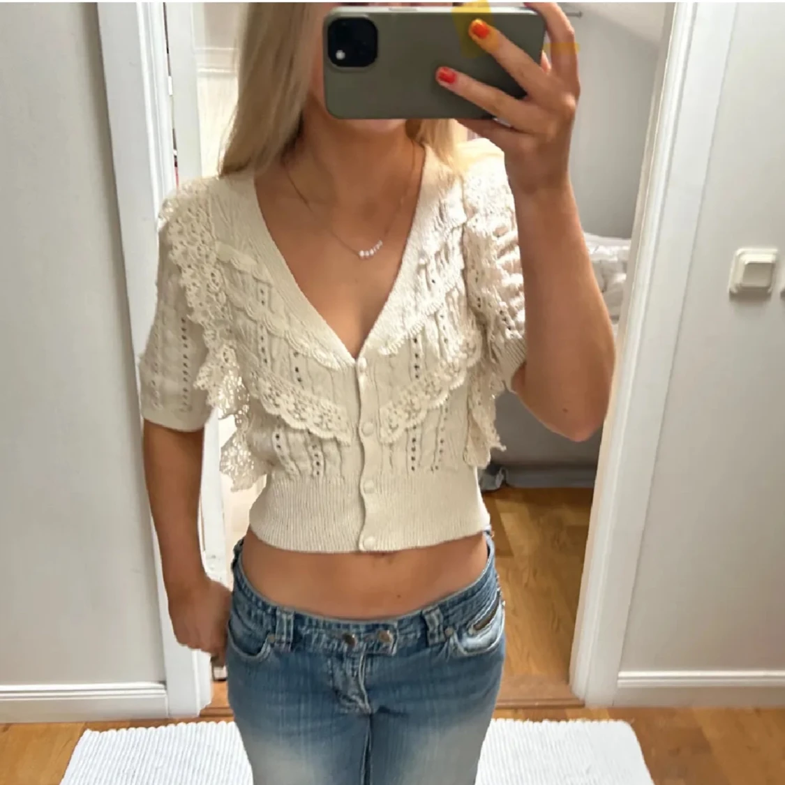 Beige stickad bolerotopp