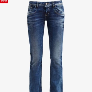 Blåa ltb jeans valerie  - Säljer ett par snygga blå bootcut jeans från Ltb i modellen Valerie i storlek 28/36. Sparsamt använda, inga slitningar. Pris kan diskuteras 