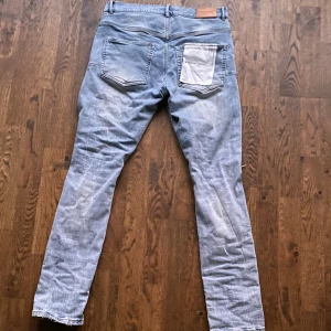 Purple brand - Tja! Säljer nu mina purple jeans då de inte riktigt är min stil längre. De är använda få tall gånger. Skriv om ni har någon fråga så ska jag försöka att svara på frågan så snabbt som möjligt☺️