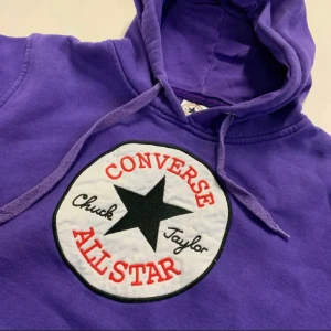Lil hoodie converse - Lila hoodie