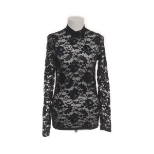 Spetströja - Superfin spets-långärmad tröja med blommigt mönster. Skriv privat för mer bilder.