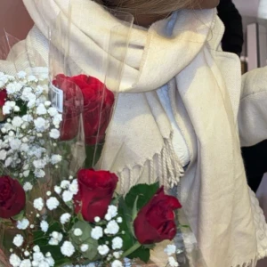 Halsduk - Halsduken är från hm och original priset var 150 men jag säljer den bara för 49kr