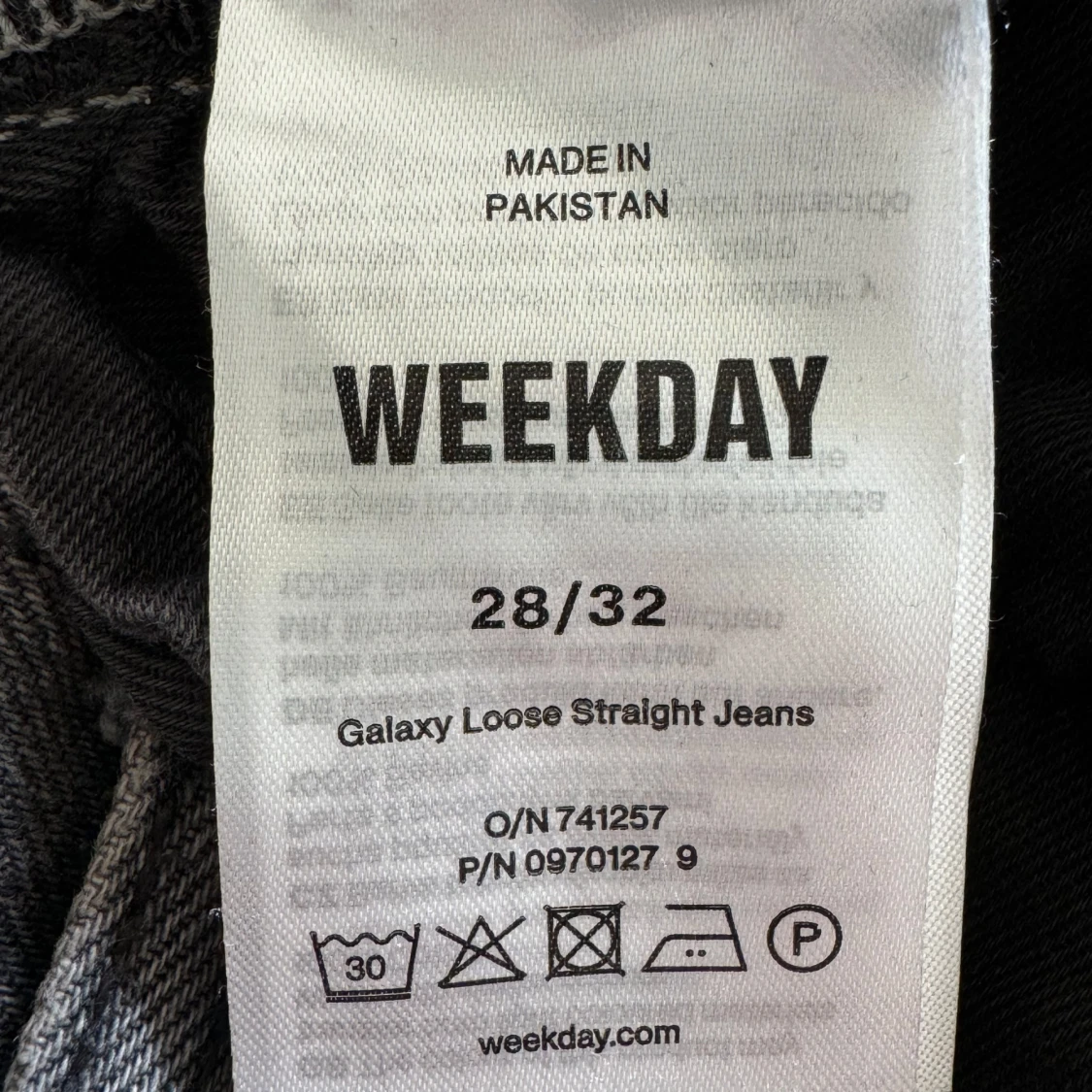 Weekday Galaxy Loose Straight. Stl 28/32 - 92
