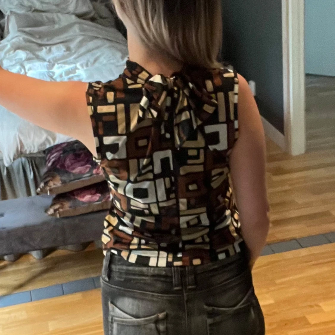 Mönstrad ärmlös topp från Mexx - 90