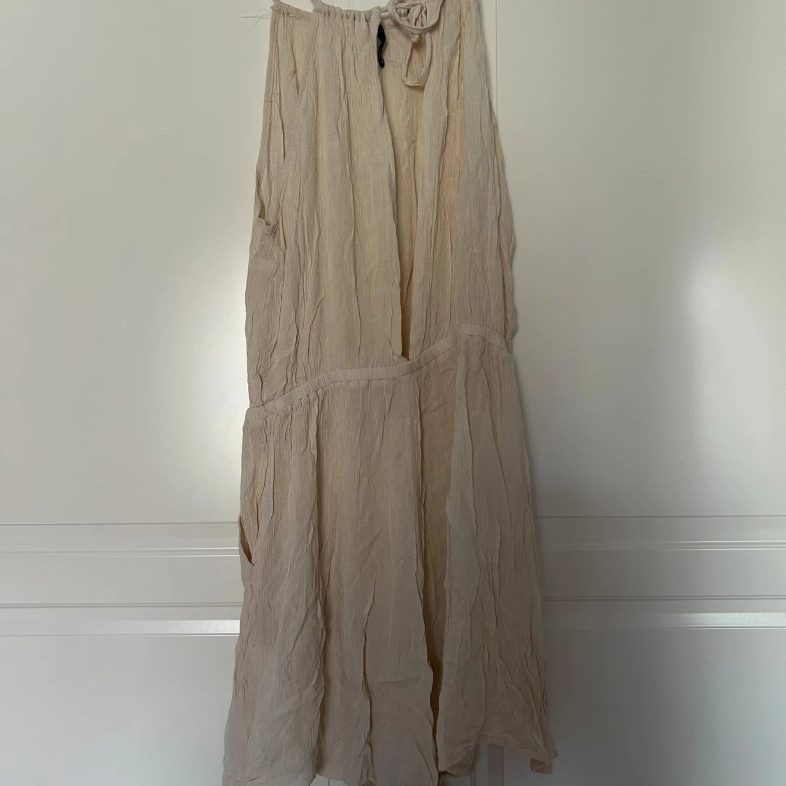 Beige H&M jumpsuit - 90