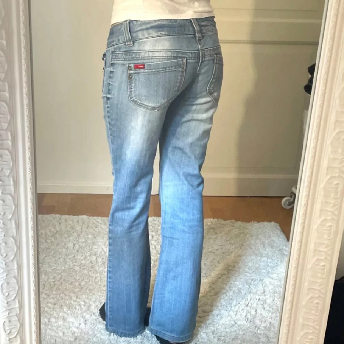 Ljusblåa jeans  - 90