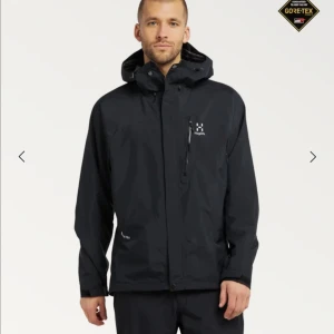 Haglöfs astral GTX jacket men - Helt nya jacka, jag köpte den för 4k men den passar inte mig så jat släpper den för 1000kr