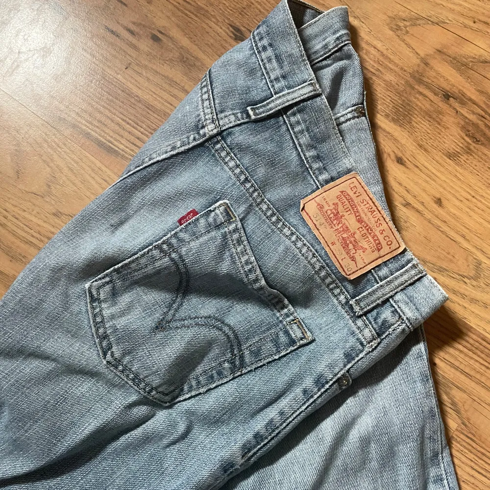 Säljer dessa levis jeans W29 L30. Jeans & Byxor.