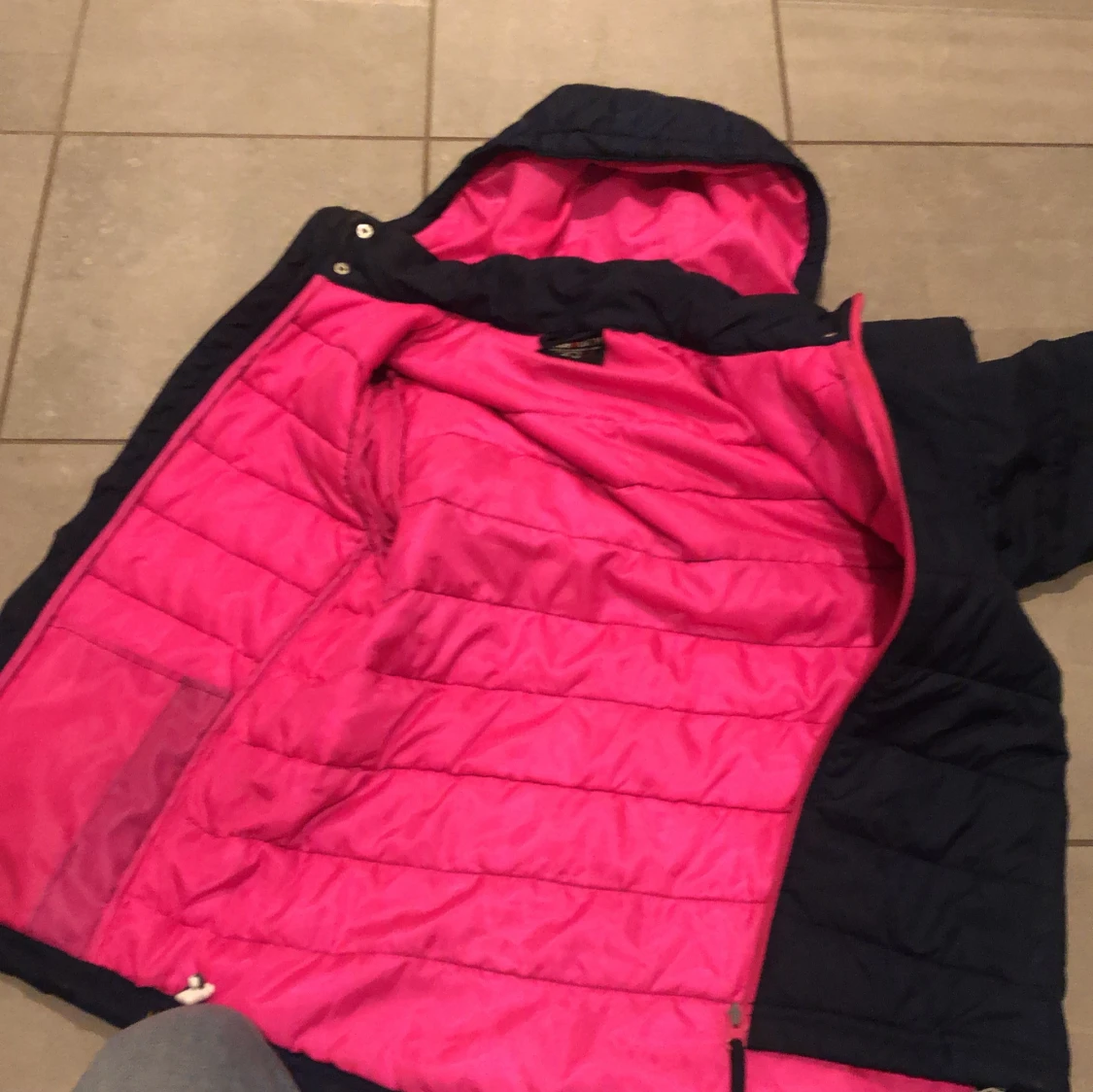 Mörkblå pufferjacka från True North - 92