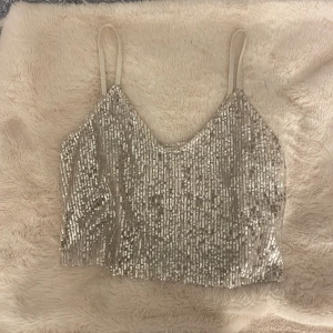 Zara festtopp - Superfint linne från zara!! 