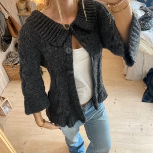 Kofta - SUPER snygg!! Tryck gärna på köp nu❤️❤️❤️