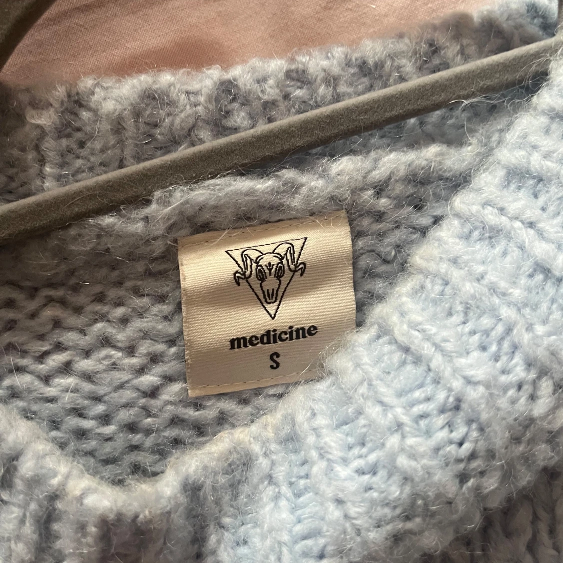 Jättefin blå stickad - 90