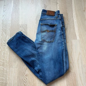 Jeans - Ett par ljusa nudie jeans storlek W29 L32. Jättebra skick knappt använda.