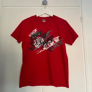 Säljer denna t-shirten från Element🌟 Skriv om du har frågor!