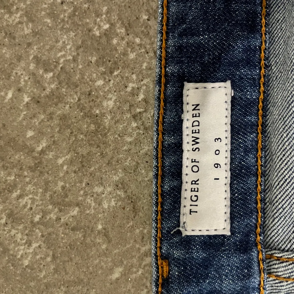 Selling a pair of Tiger of Sweden jeans.  Jeans are in hreat condition.  If interested message me!. Jeans & Byxor.