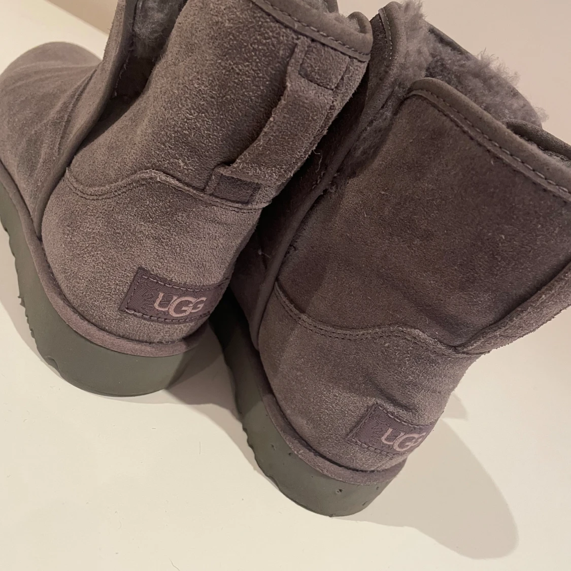 Grå uggs🩶 - 90