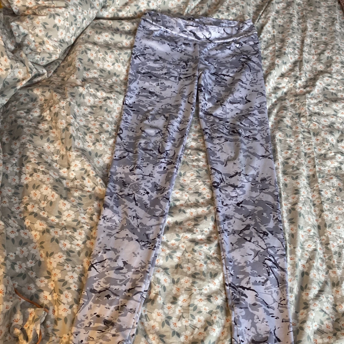 Grå camo leggings från PX5