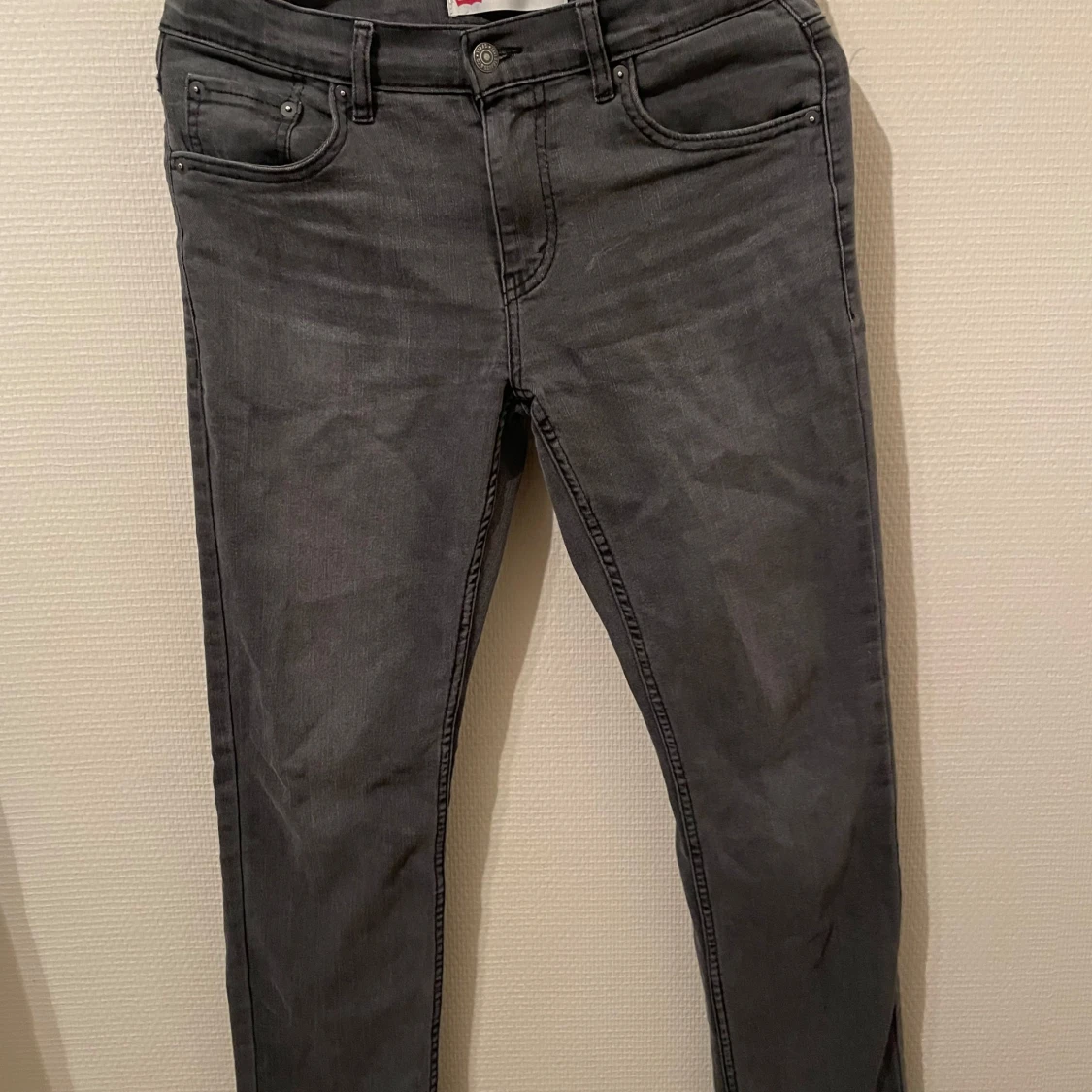 Grå Levis 512 Slim Taper Jeans