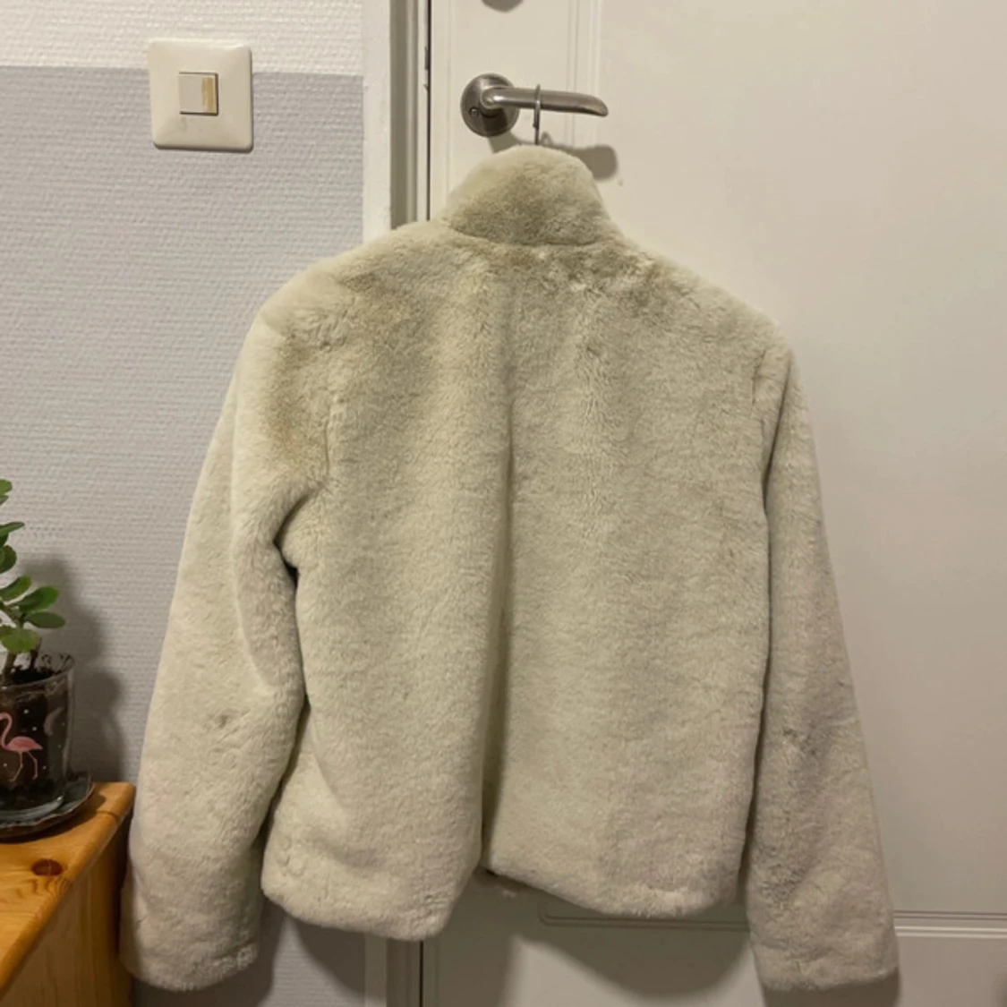 Beige teddyjacka från ONLY - 90