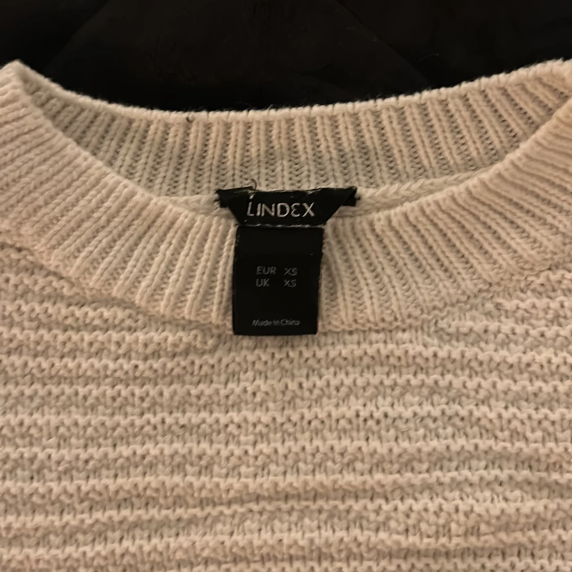 Vit stickad tröja från Lindex - 91