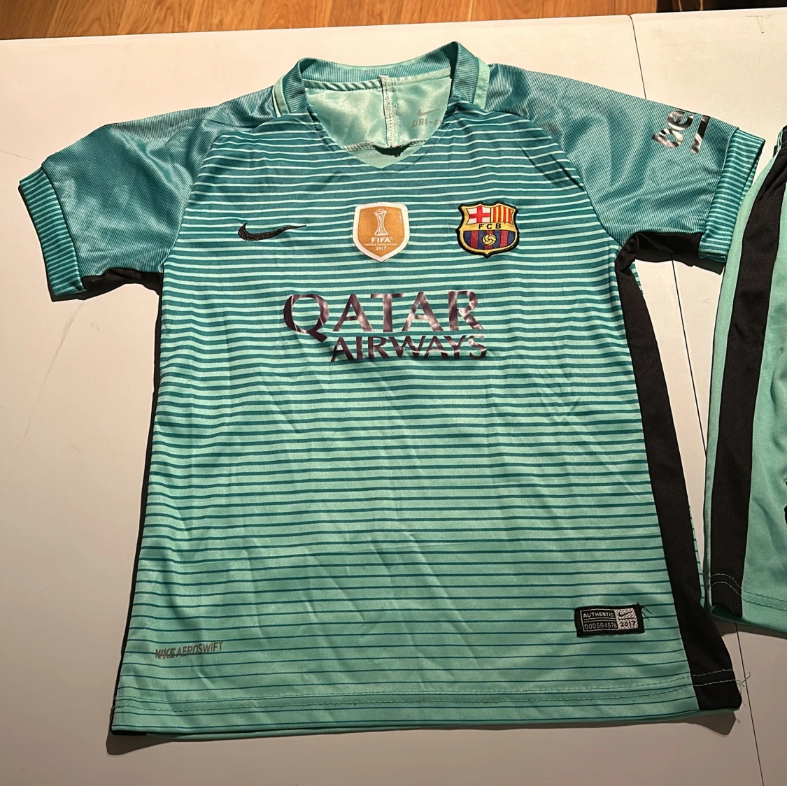 Fotbollsset med tröja och byxa