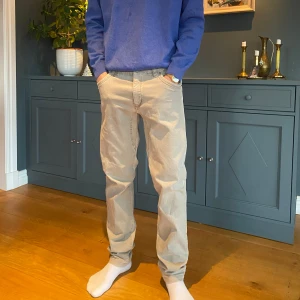 Hansen och Jacob chinos - Snygga chinos från Hansen och Jacob. Snygg passform och gjord i Bomullsmatrial.