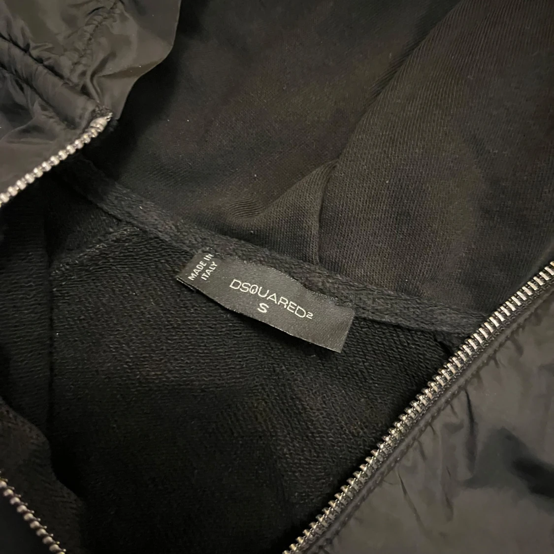 Svart hoodie från Dsquared2 - 91