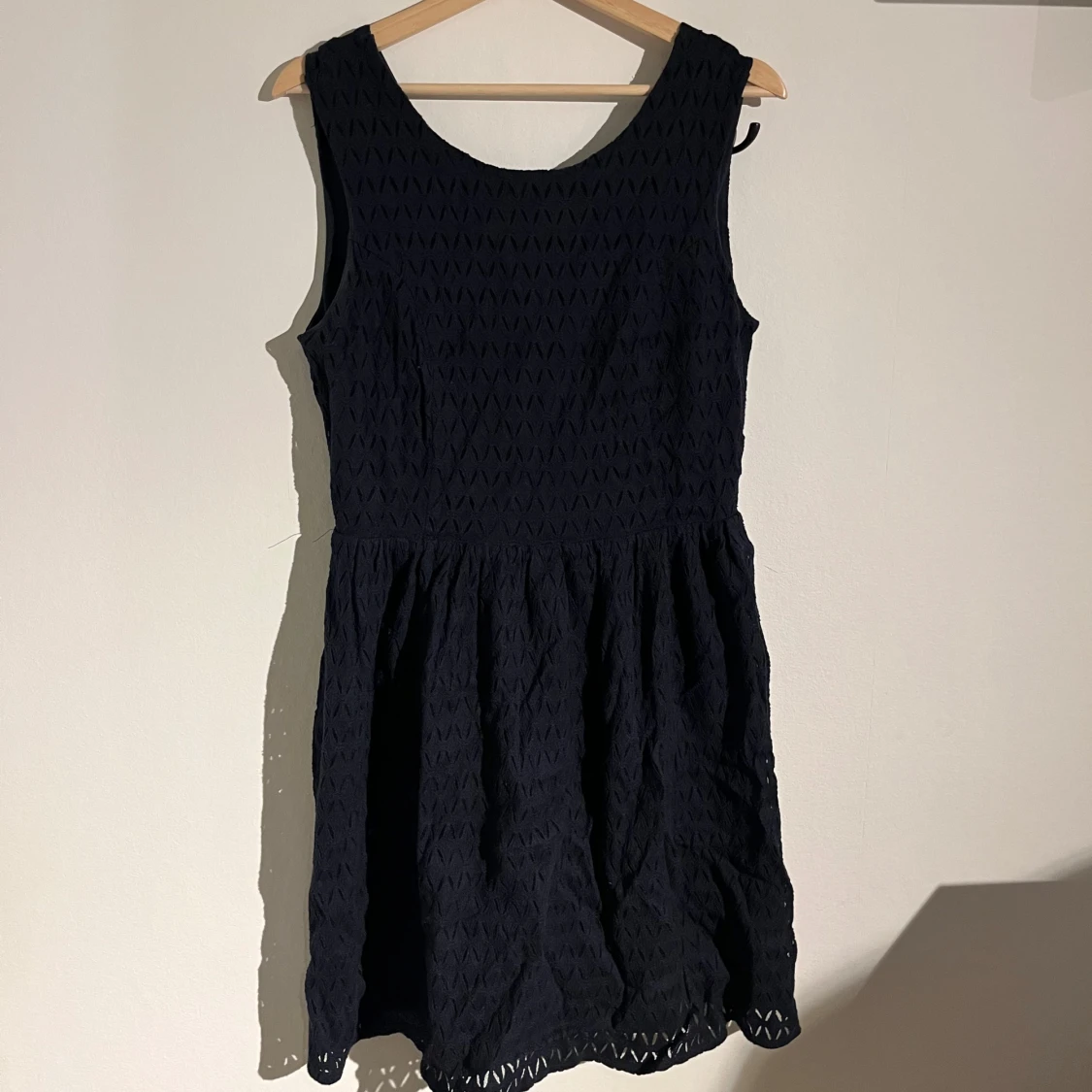 Mörkblå klänning från ONLY