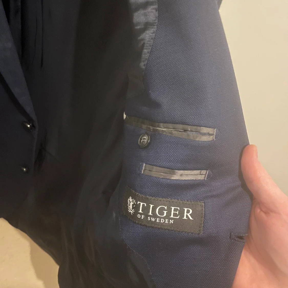 Mörkblå kavaj från Tiger of Sweden - 90