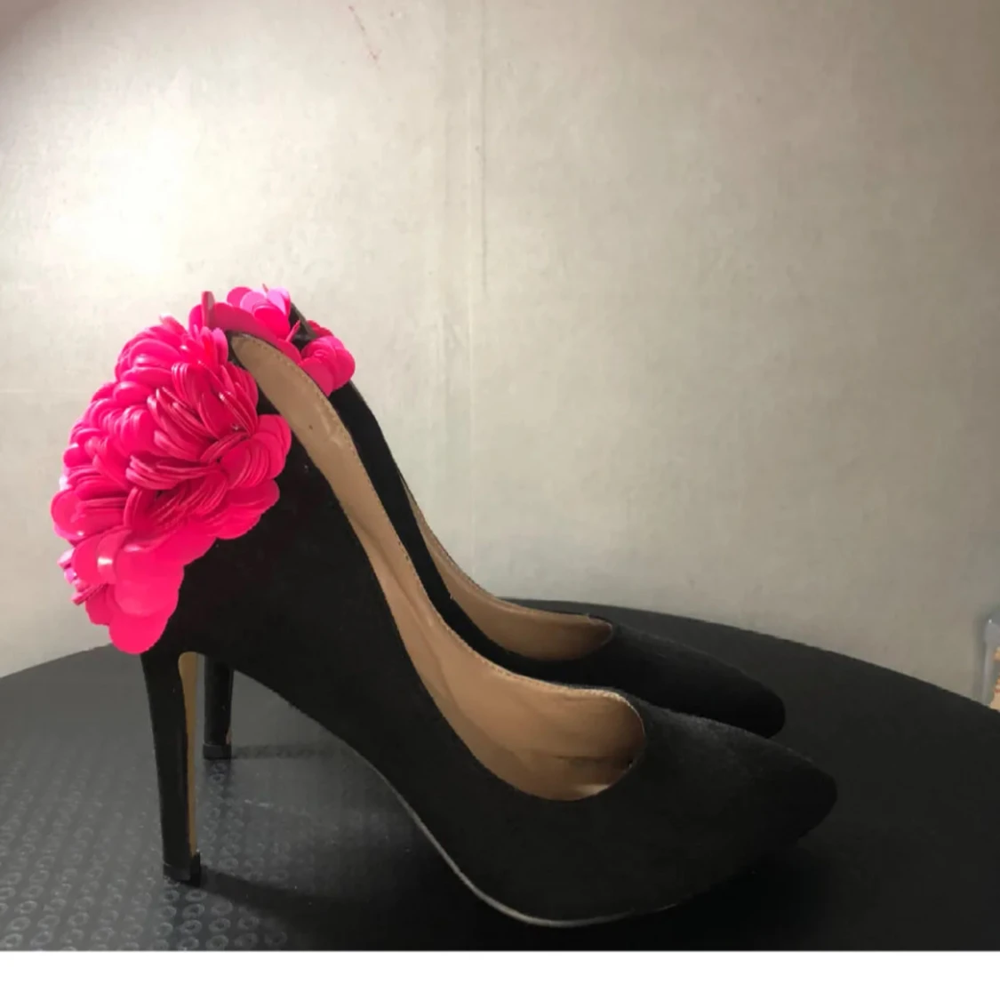 Rosa och glittriga pumps från Dune - 93