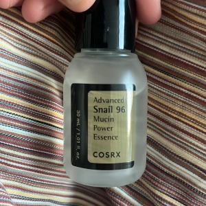 COSRX Advanced Snail 96 Mucin Power Essence - Helt ny snigelsläm. Från kicks kalendern lucka 11 i mini version 