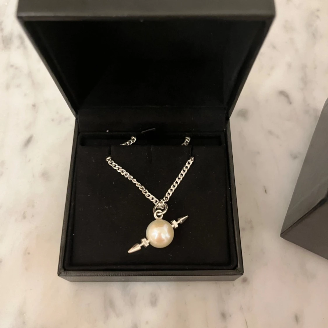 Halsband med pärla från Maria Nilsdotter - 91