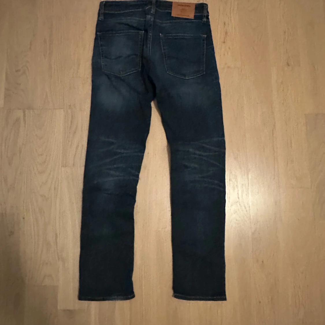 Mörkblå jeans från Jack & Jones - 92