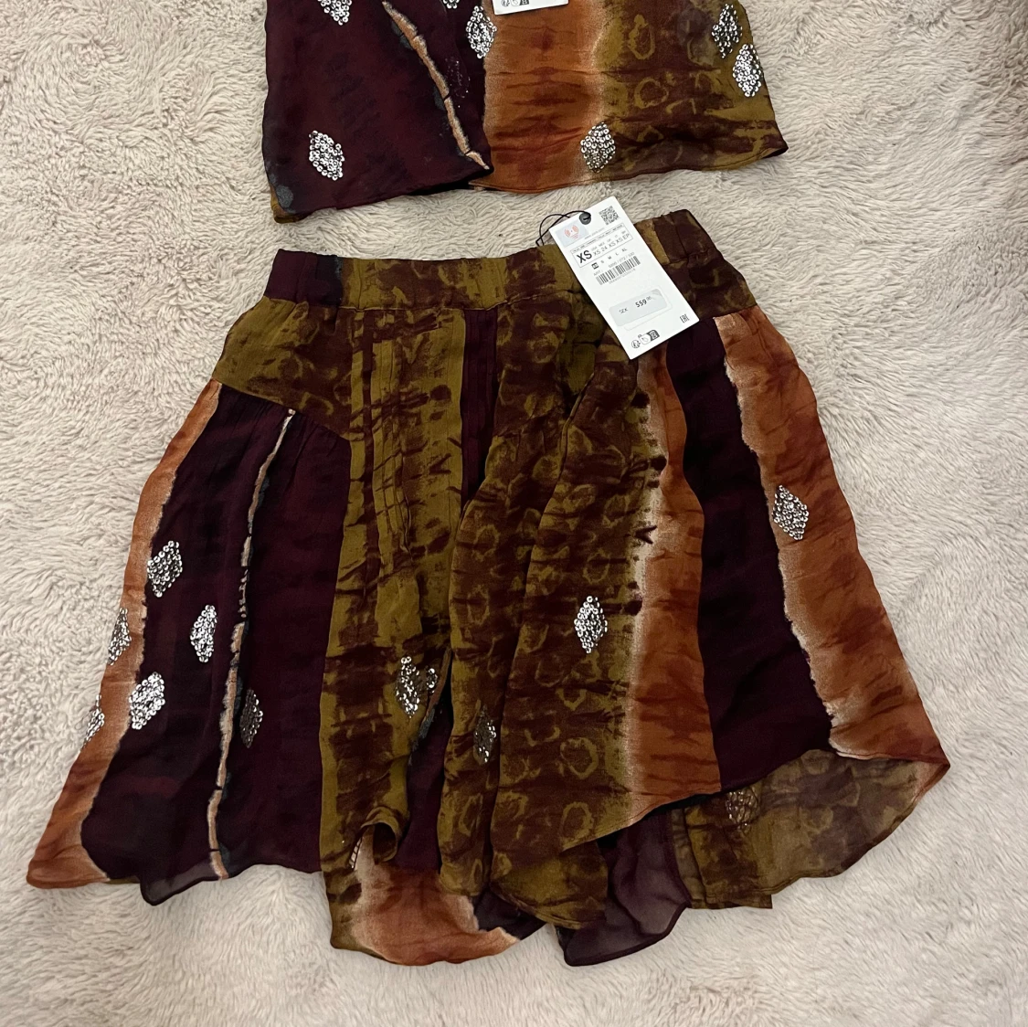 Mönstrat sett med paljetter - 92