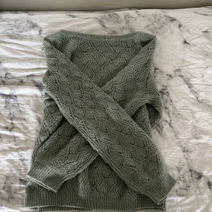 Stickad tröja - Jättefin stickad tröja från Lindex. Storlek XL men passar S oversize<3