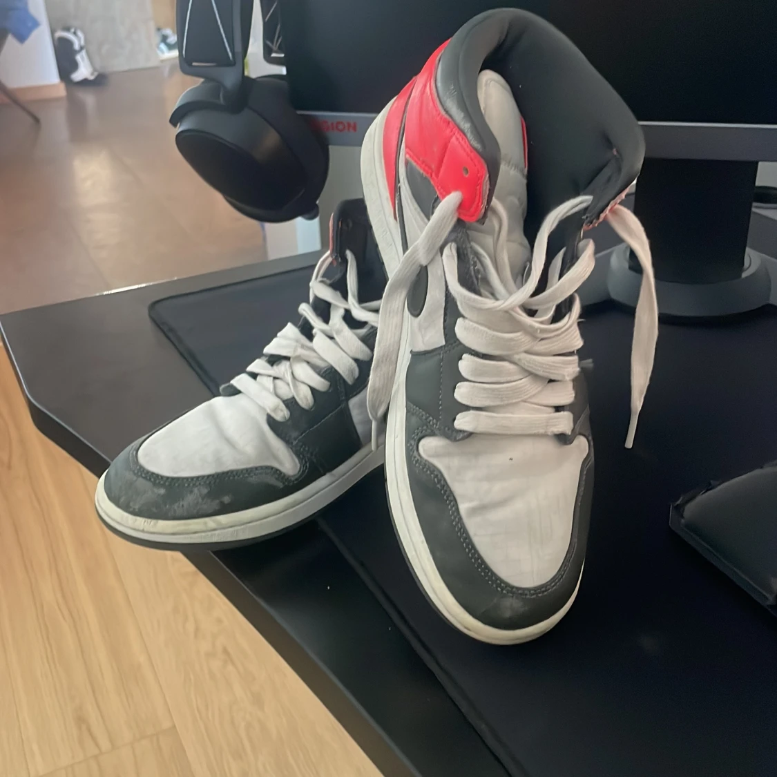 Nike air jordan 1 mid - 91