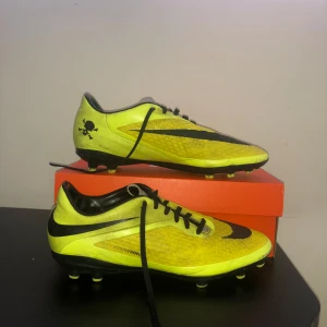 Nike hyperwenom PRO  - Sköna och lätta fotbollsskor 