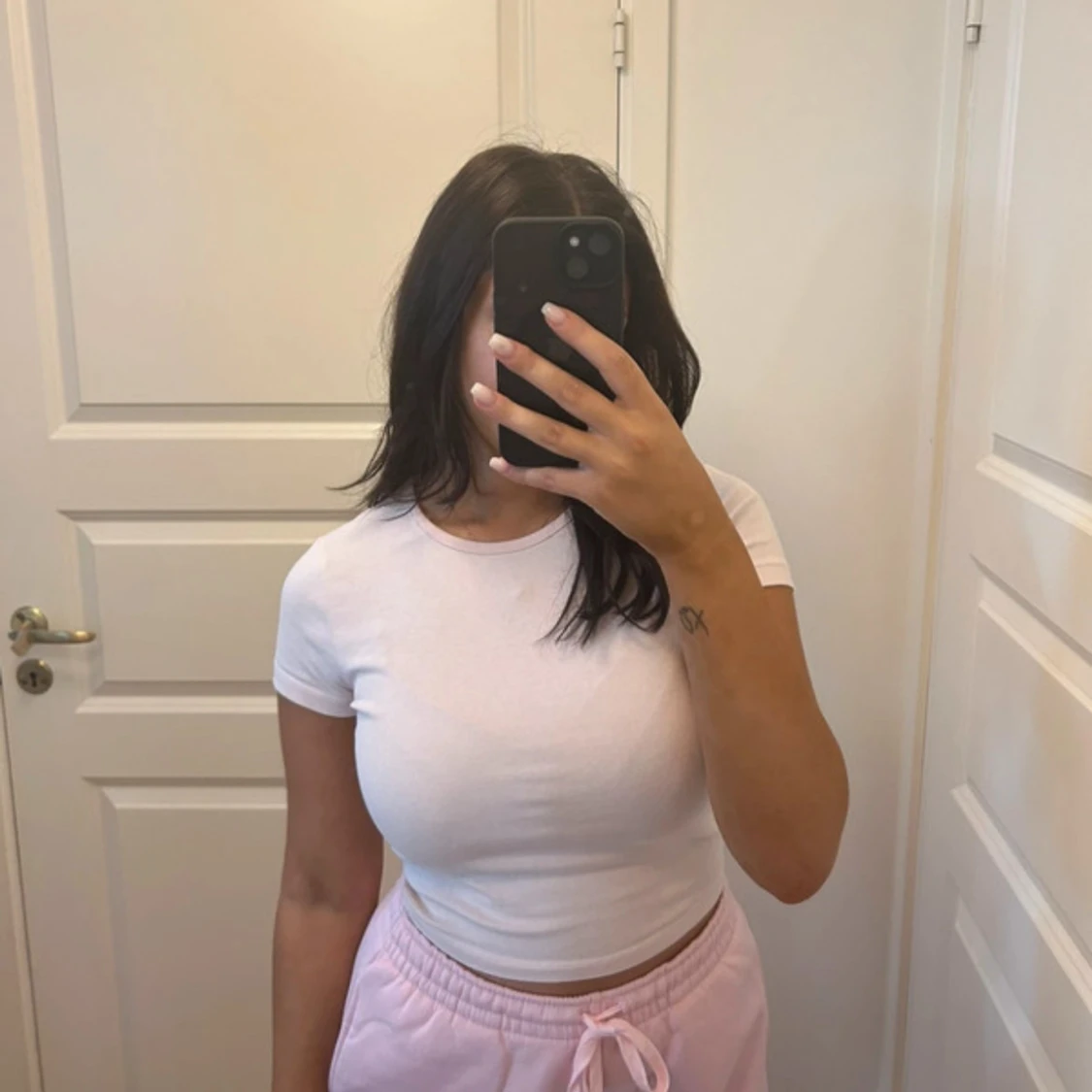 Ljusrosa tshirt/topp från Ginatricot